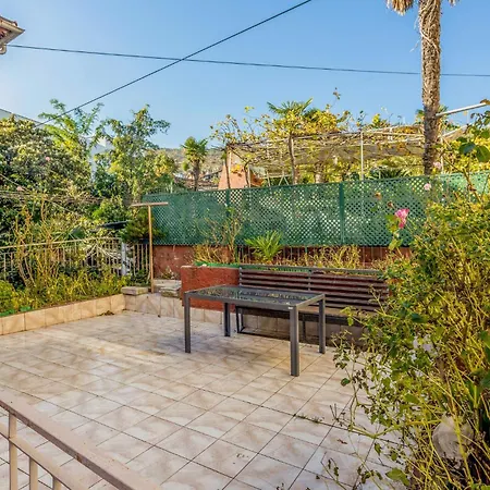 Дом отдыха Amazing In With Wifi *