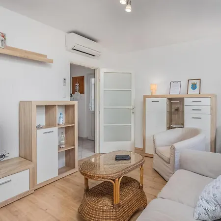 Amazing In With Wifi