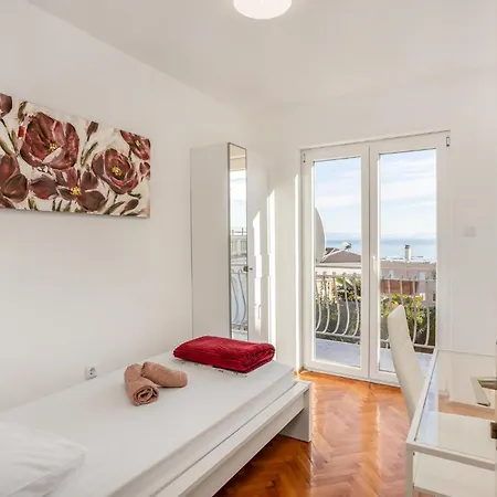 Amazing In With Wifi Feriehus Opatija